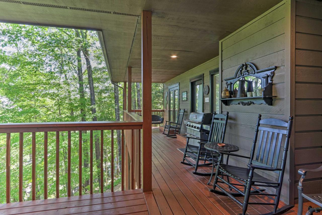Eclectic Cabin With Hot Tub 1 Mi To Ober Gatlinburg Kültér fotó