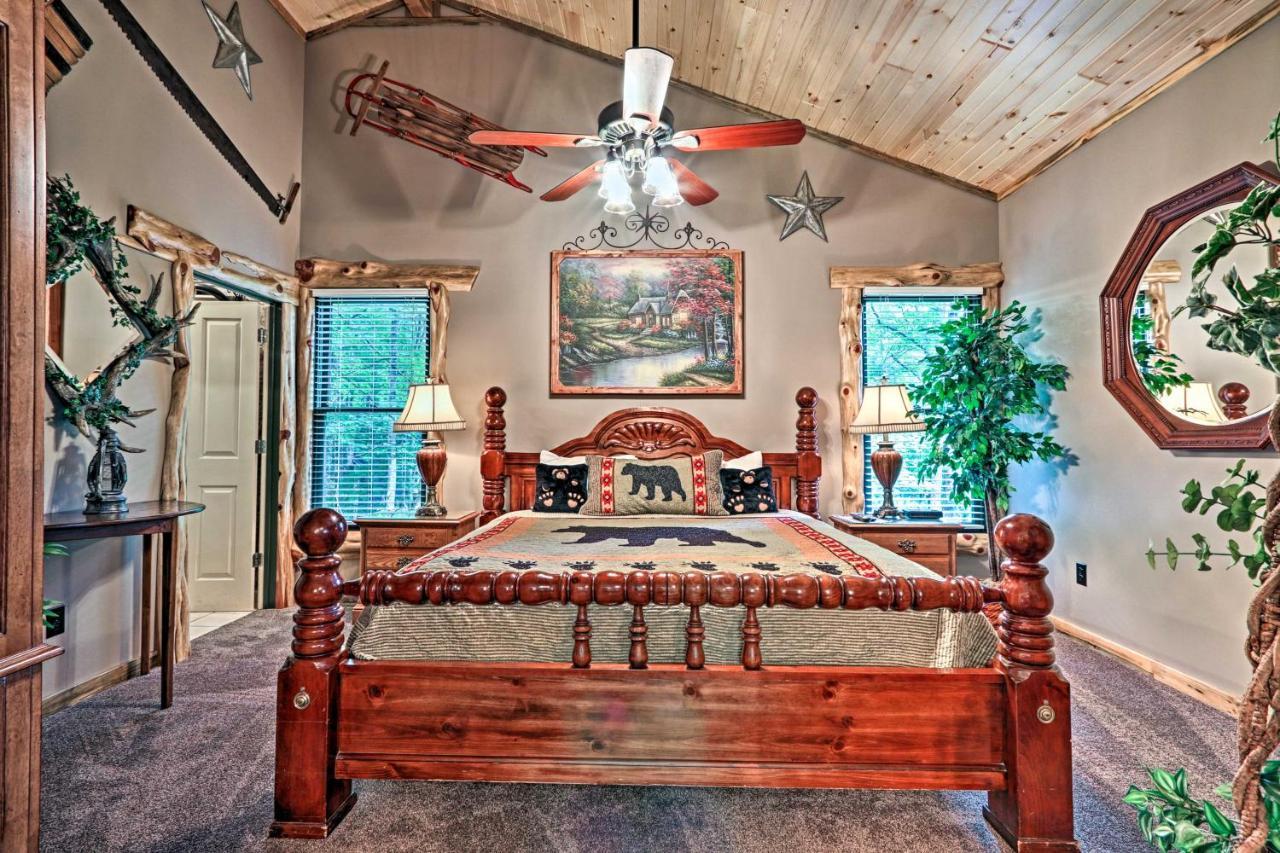 Eclectic Cabin With Hot Tub 1 Mi To Ober Gatlinburg Kültér fotó