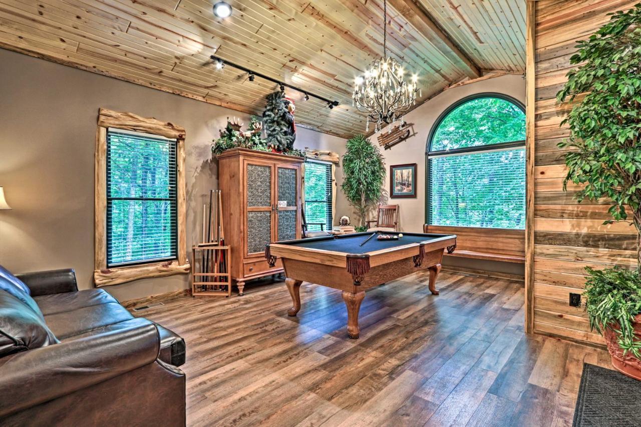 Eclectic Cabin With Hot Tub 1 Mi To Ober Gatlinburg Kültér fotó